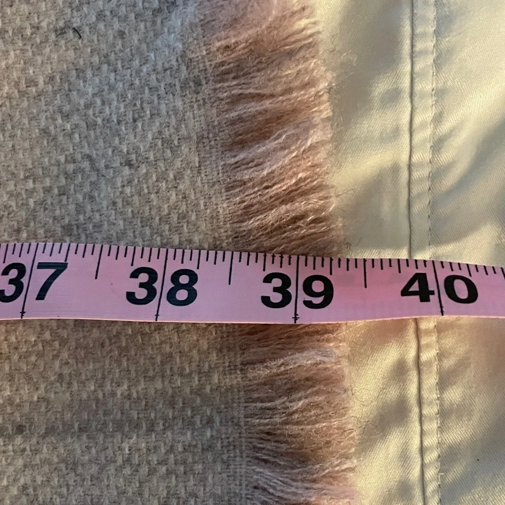 Wool Blend Oversized Scarf/Shawl/Wrap Pale Pink, Ivory NWT (Sz: 78 x 27”)